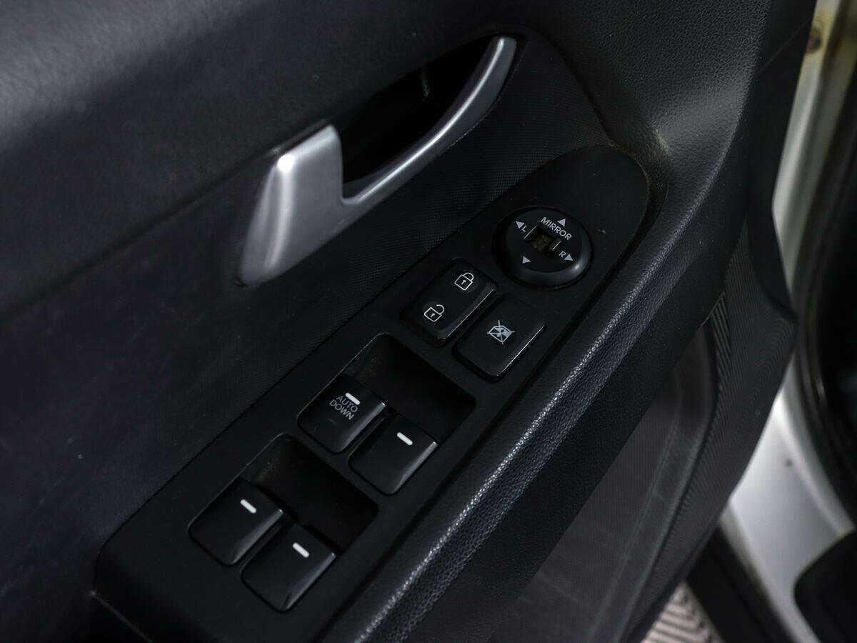 Kia Sportage б/у, 2012, Механическая. Фото: #13