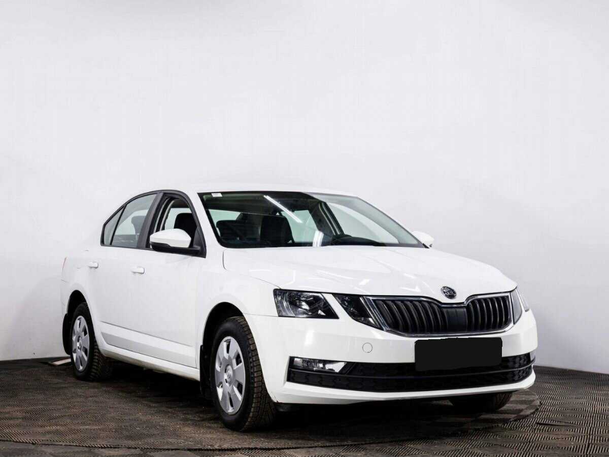 Skoda Octavia б/у, 2019, Механическая. Фото: #2