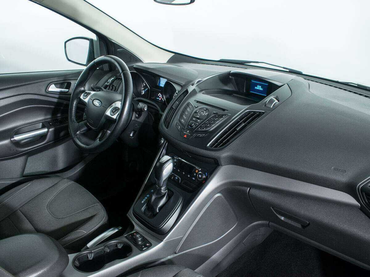 Ford Kuga б/у, 2016, Автоматическая. Фото: #8