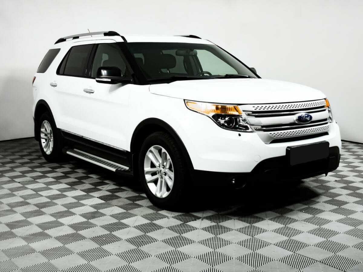 Ford Explorer б/у, 2013, Автоматическая. Фото: #2