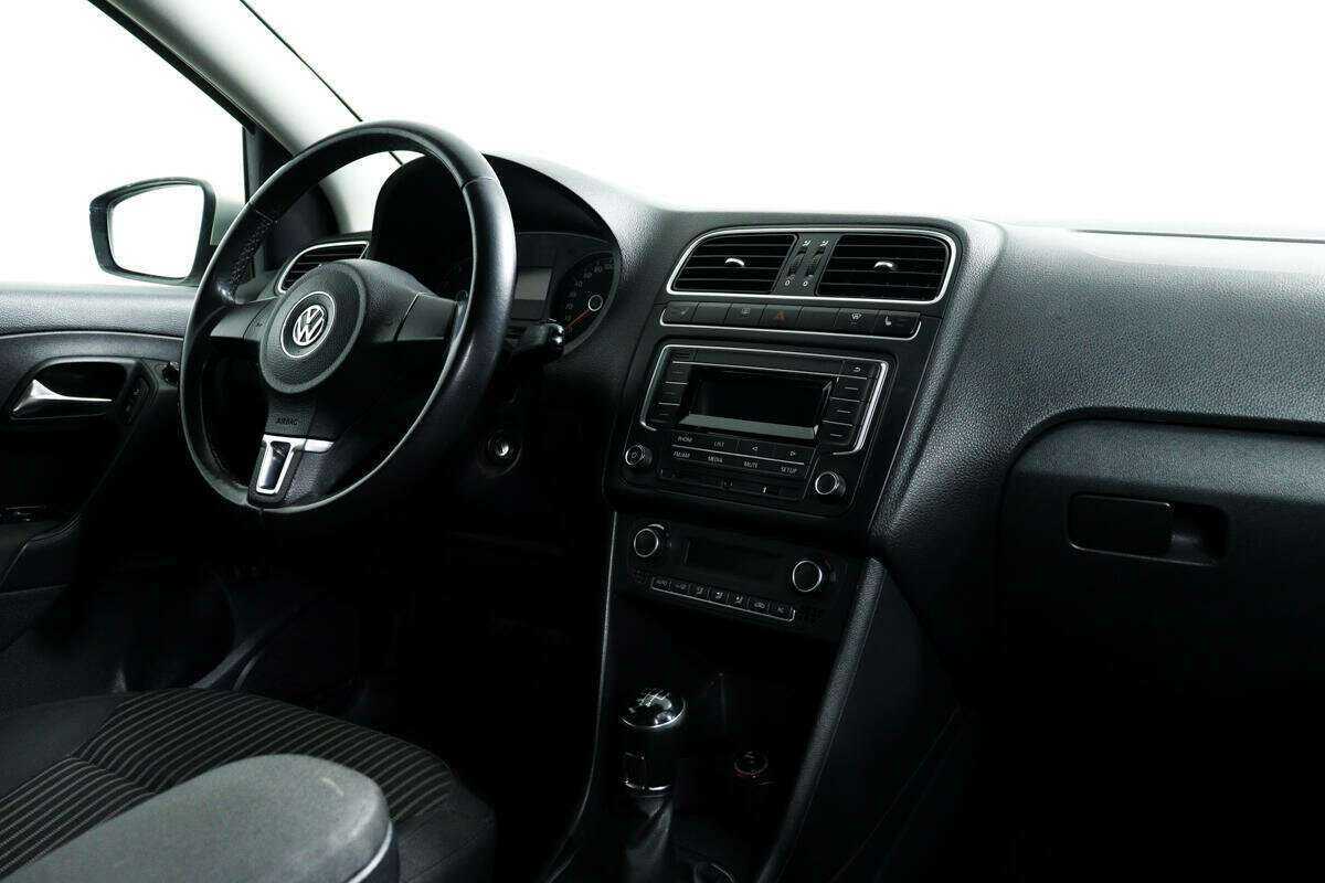 Volkswagen Polo б/у, 2012, Механическая. Фото: #8