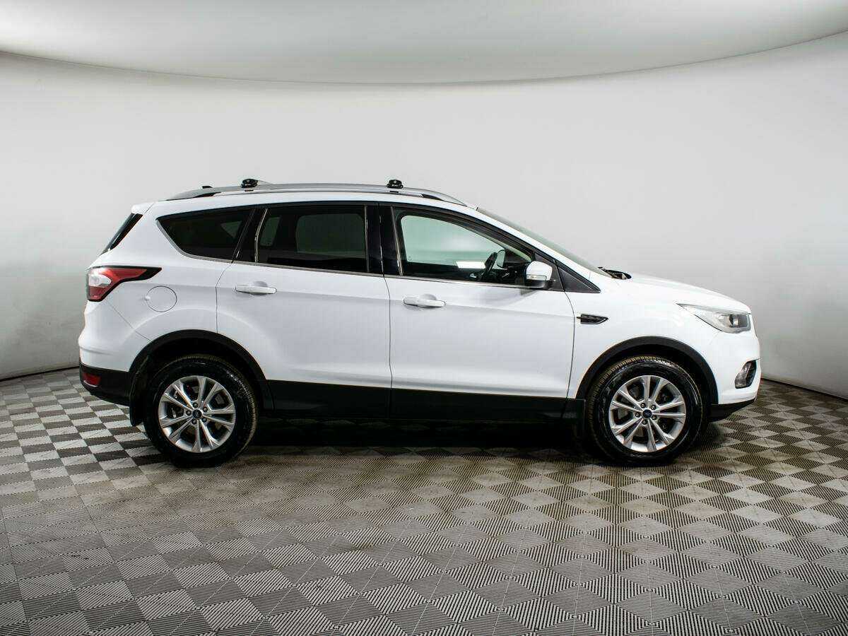 Ford Kuga б/у, 2017, Автоматическая. Фото: #3
