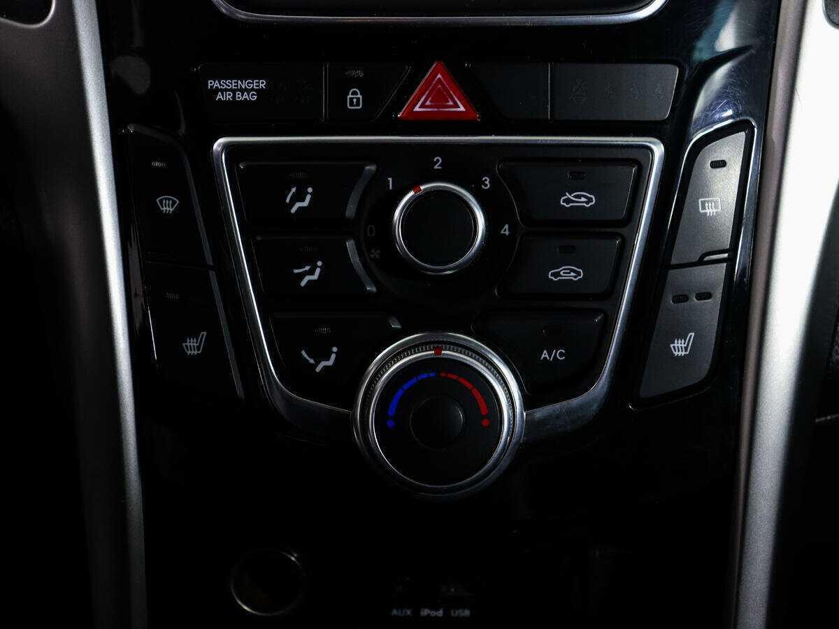 Hyundai i30 б/у, 2013, Механическая. Фото: #16