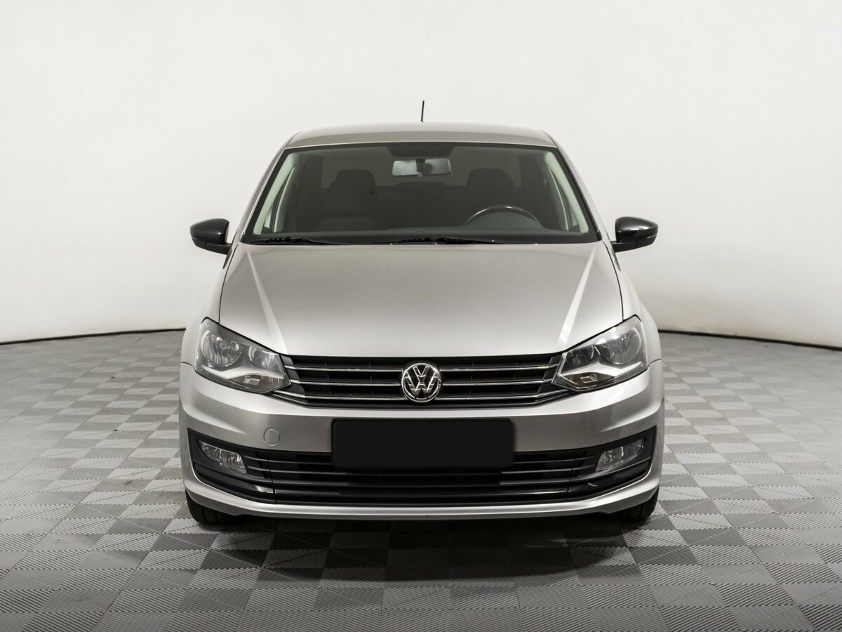 Volkswagen Polo б/у, 2018, Автоматическая. Фото: #1