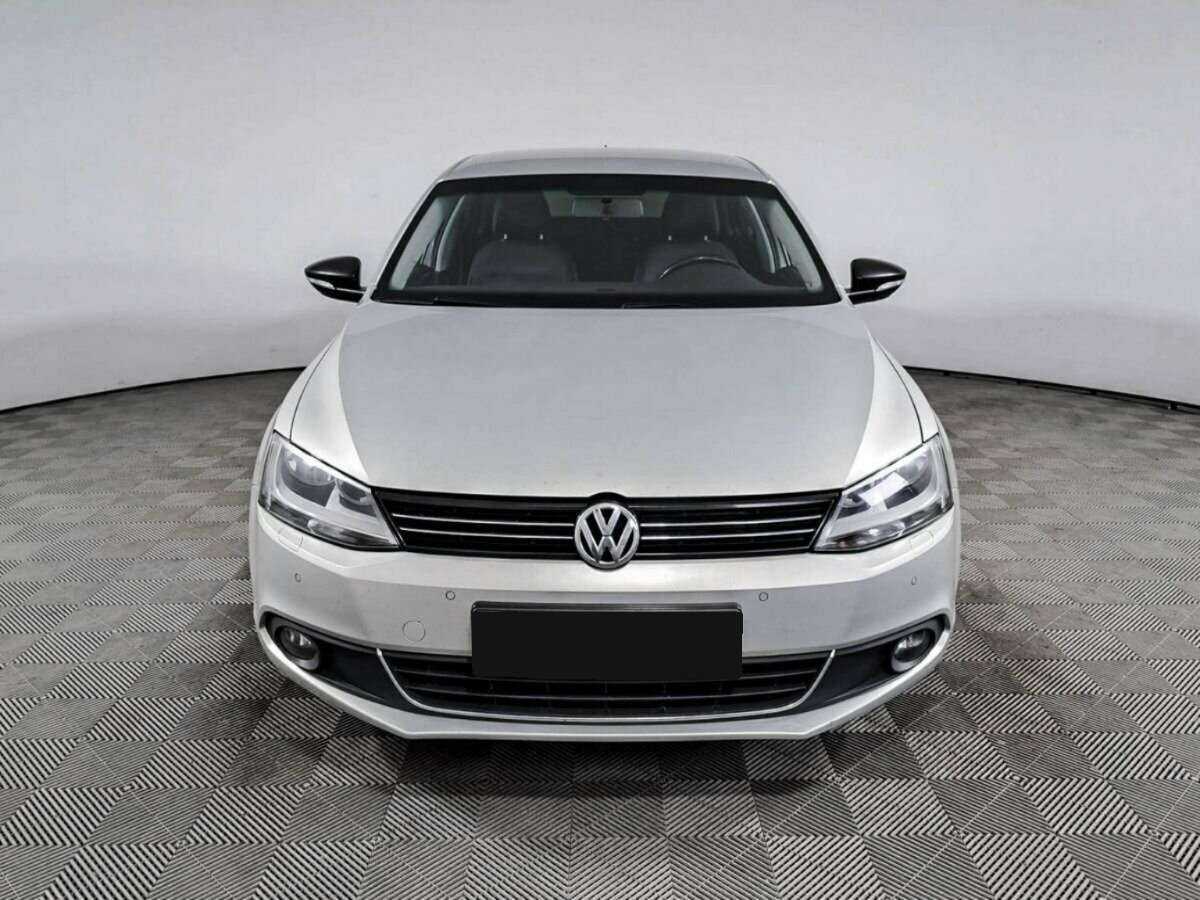 Volkswagen Jetta б/у, 2014, Механическая. Фото: #1