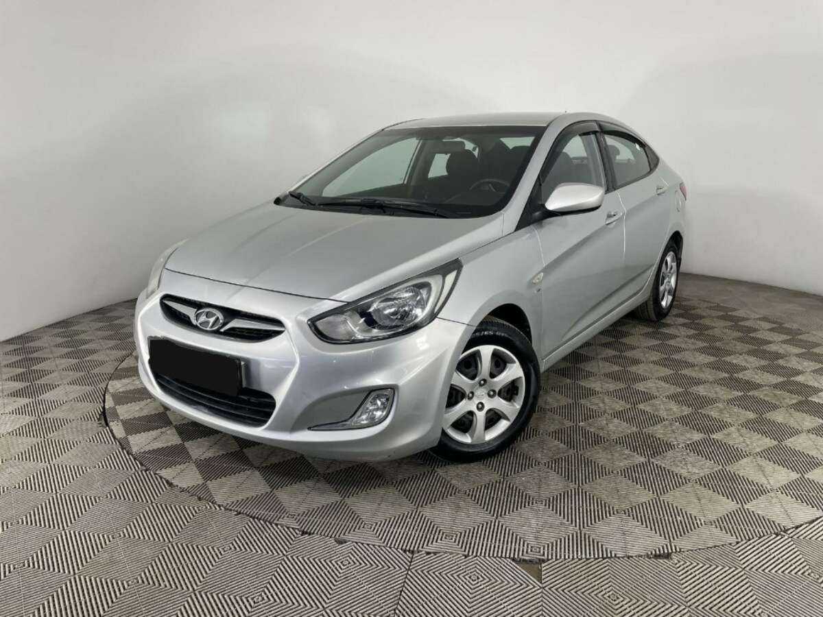 Hyundai Solaris б/у, 2012, Автоматическая. Фото: #0