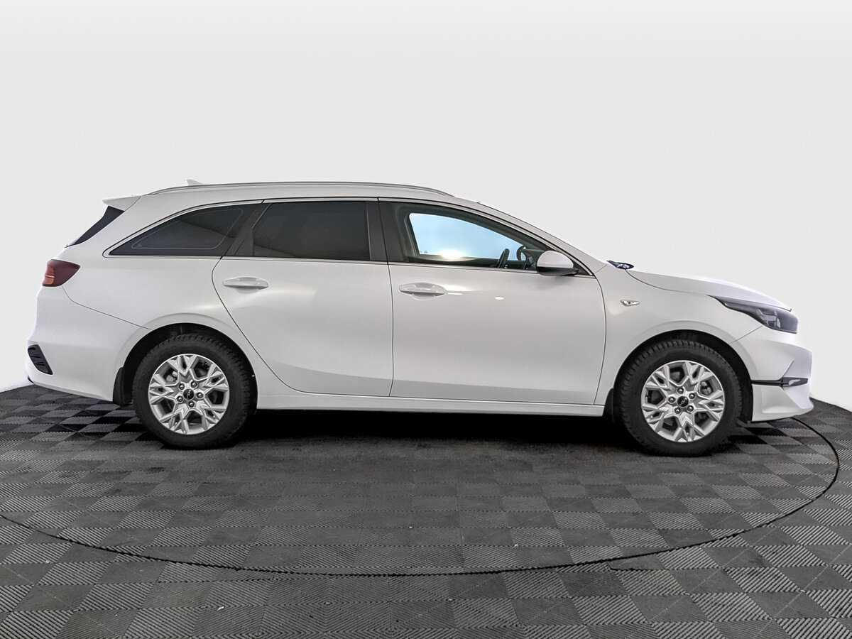 Kia Ceed б/у, 2022, Автоматическая. Фото: #3