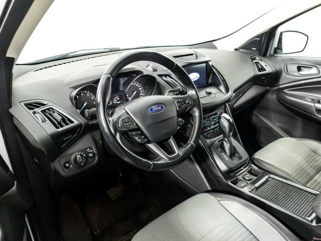 Ford Kuga б/у, 2017, Автоматическая. Фото: #10