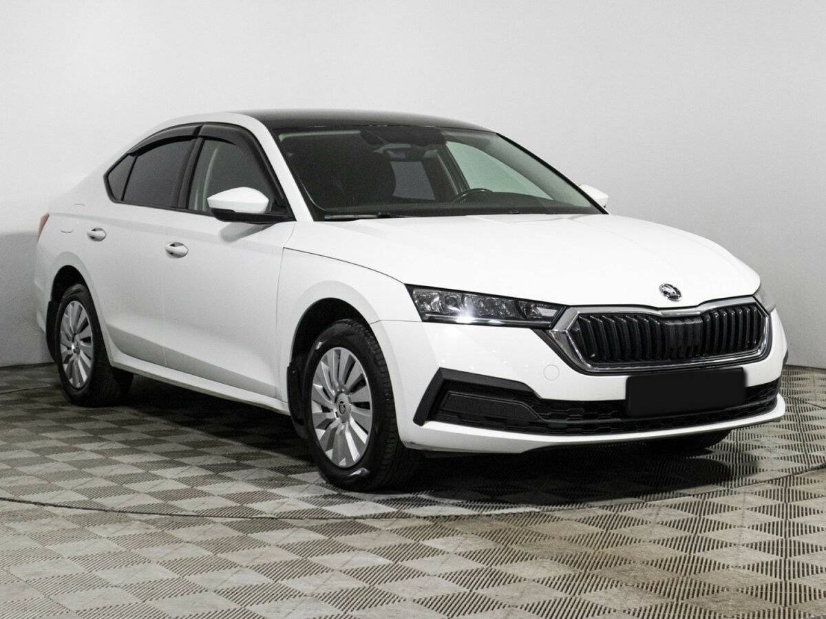 Skoda Octavia б/у, 2021, Автоматическая. Фото: #2
