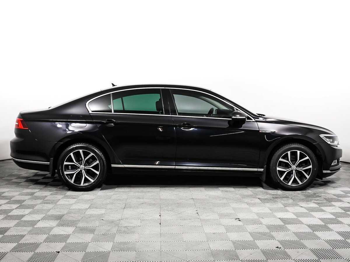 Volkswagen Passat б/у, 2018, Роботизированная. Фото: #3