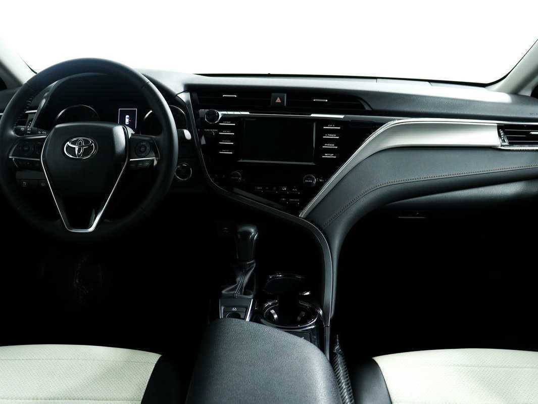 Toyota Camry б/у, 2019, Автоматическая. Фото: #10