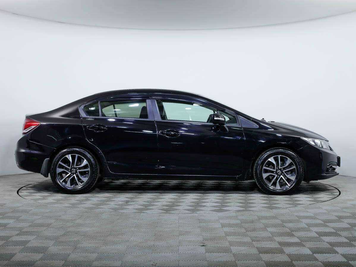 Honda Civic б/у, 2013, Автоматическая. Фото: #2