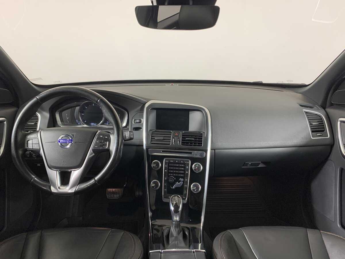 Volvo XC60 б/у, 2016, Автоматическая. Фото: #12