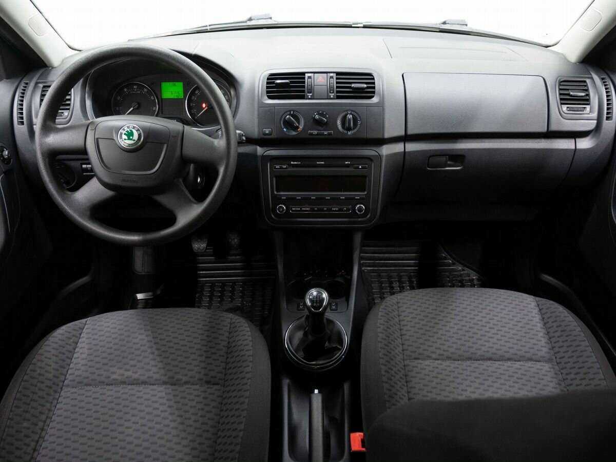 Skoda Fabia б/у, 2012, Механическая. Фото: #12