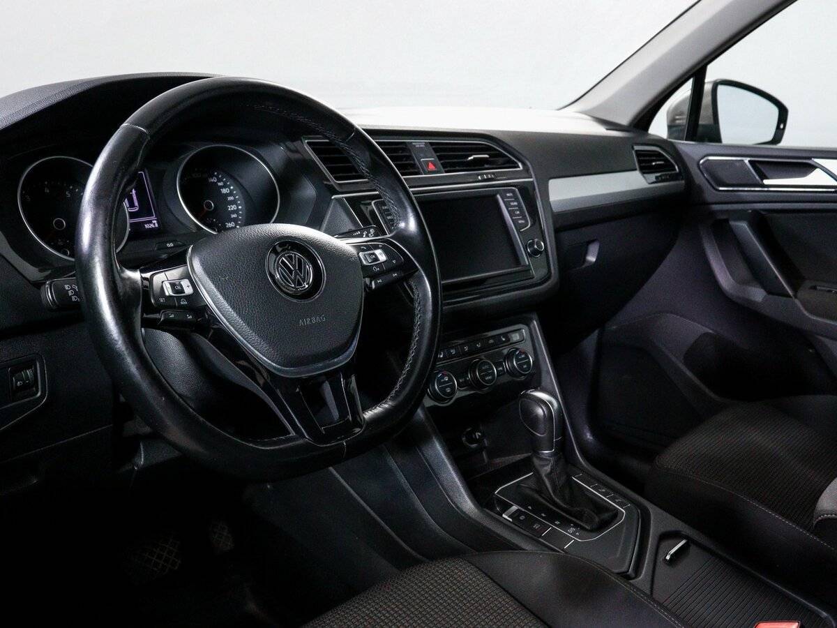 Volkswagen Tiguan б/у, 2017, Роботизированная. Фото: #13