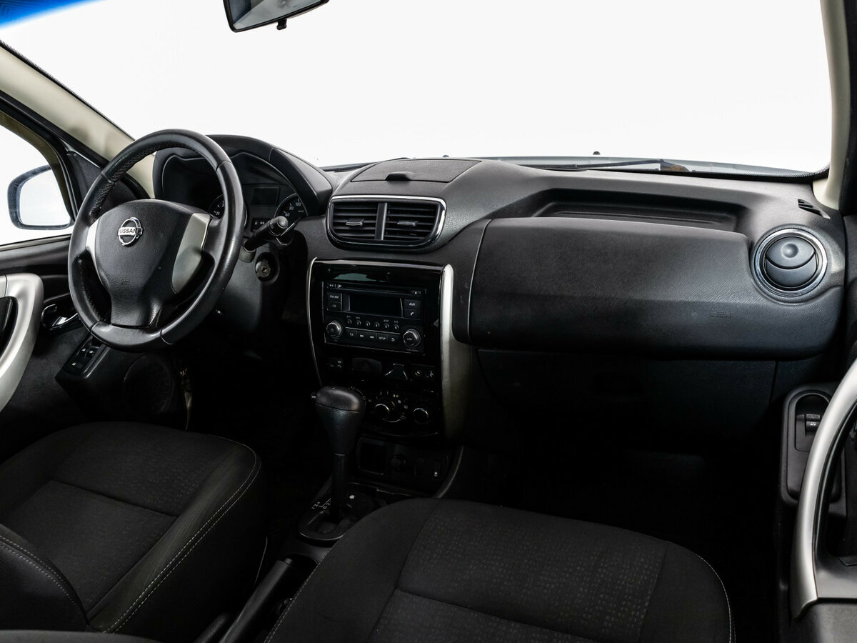 Nissan Terrano б/у, 2014, Автоматическая. Фото: #6