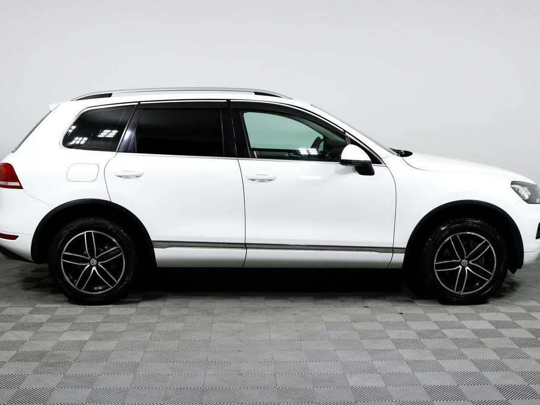 Volkswagen Touareg б/у, 2012, Автоматическая. Фото: #3