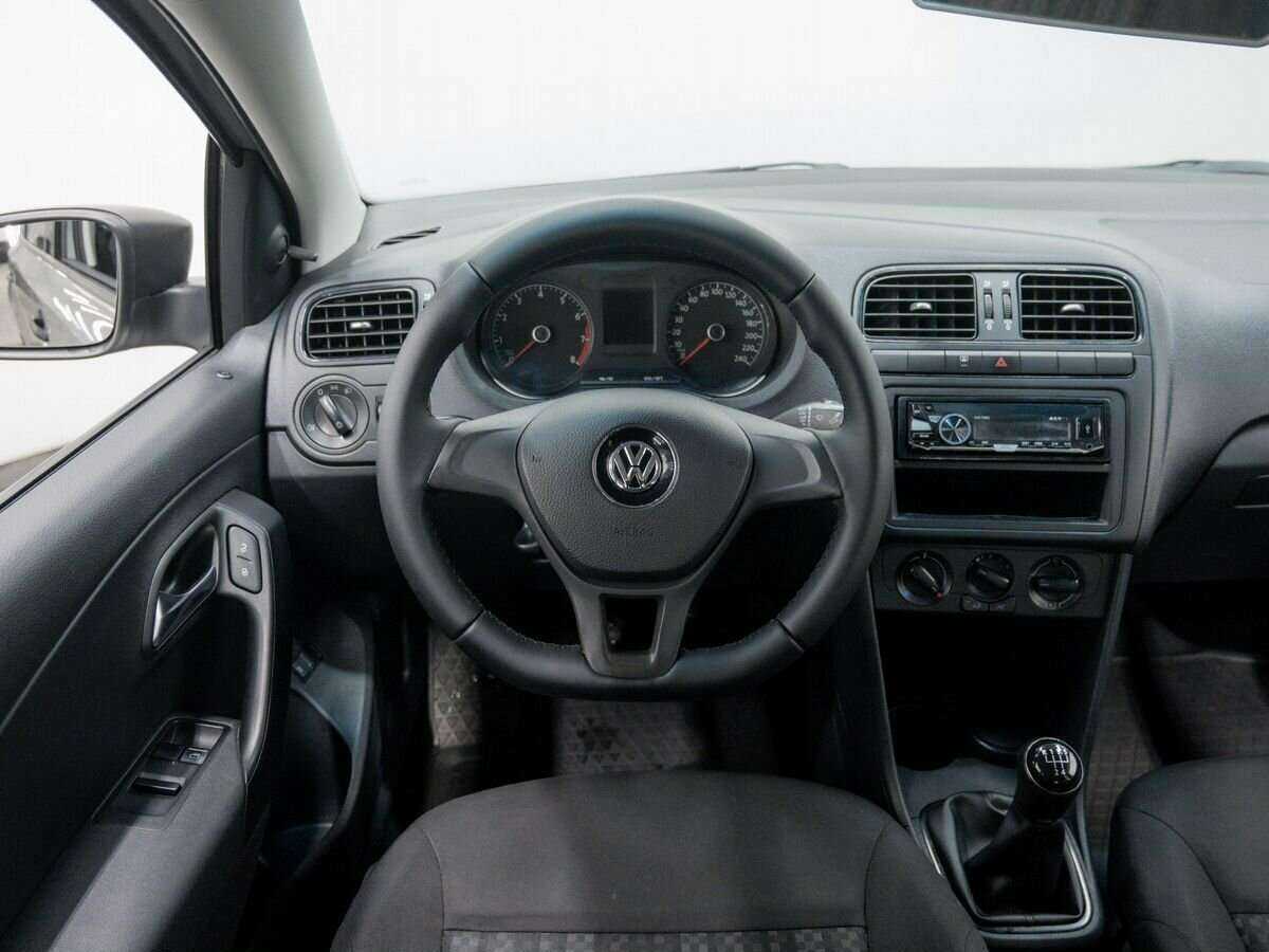 Volkswagen Polo б/у, 2020, Механическая. Фото: #10