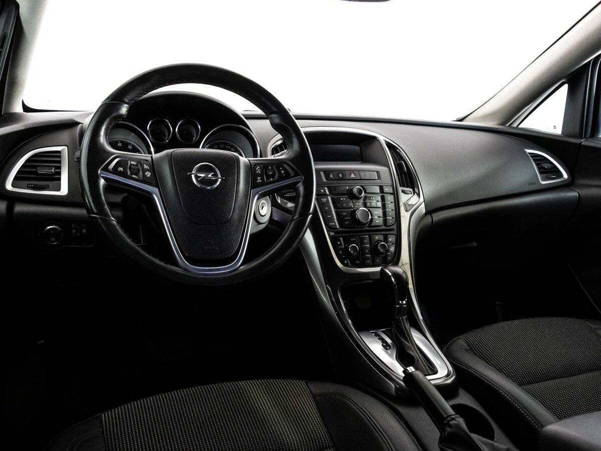 Opel Astra б/у, 2012, Автоматическая. Фото: #10