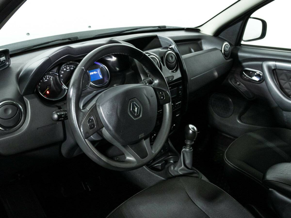 Renault Duster б/у, 2017, Механическая. Фото: #10