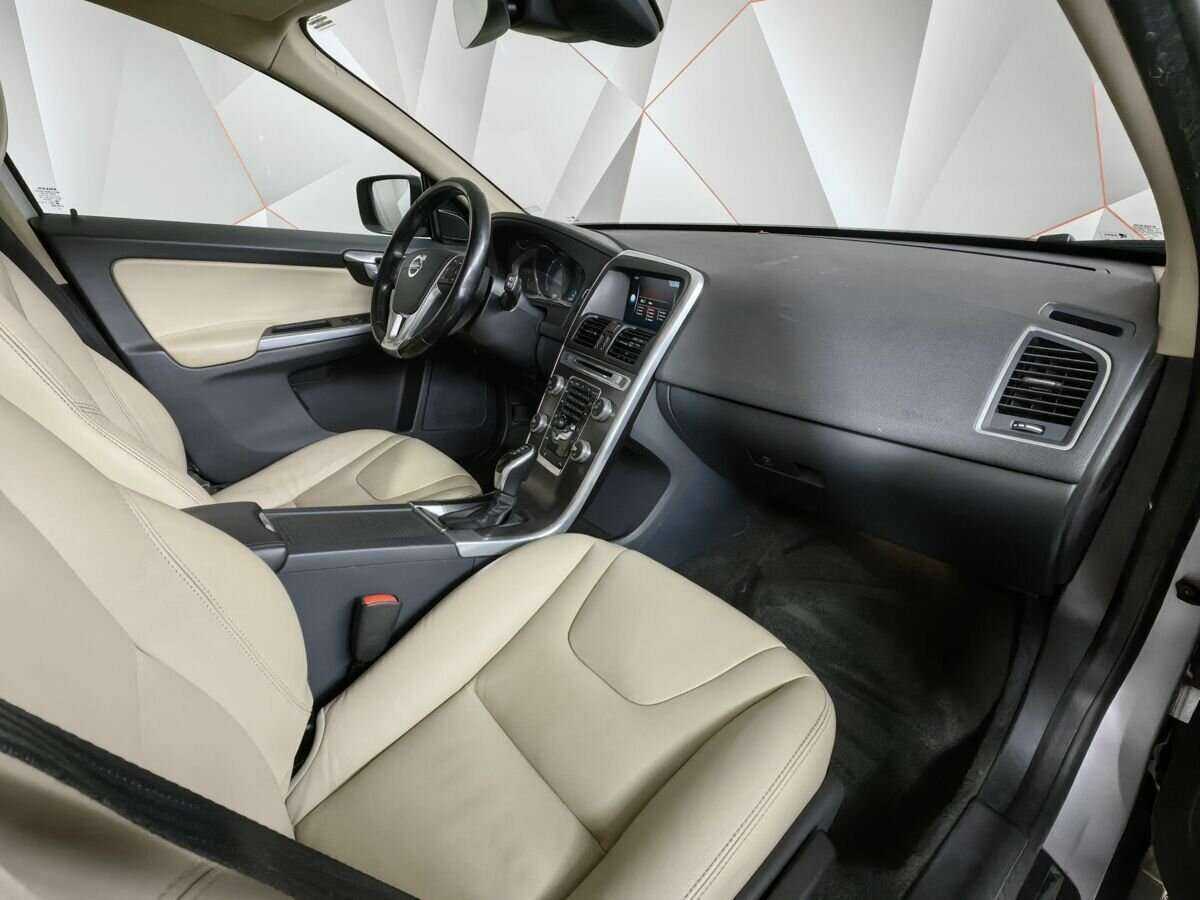 Volvo XC60 б/у, 2014, Автоматическая. Фото: #8