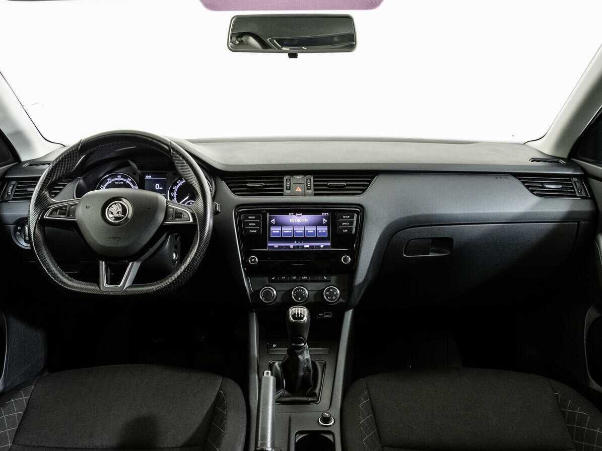 Skoda Octavia б/у, 2018, Механическая. Фото: #9