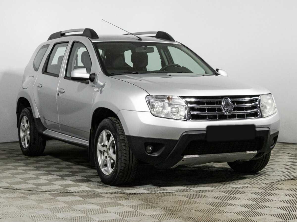 Renault Duster б/у, 2013, Автоматическая. Фото: #2