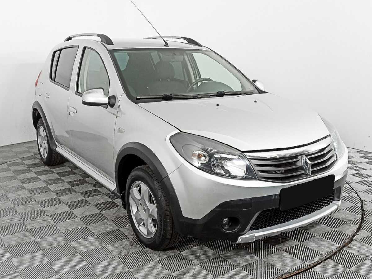 Renault Sandero б/у, 2013, Автоматическая. Фото: #2