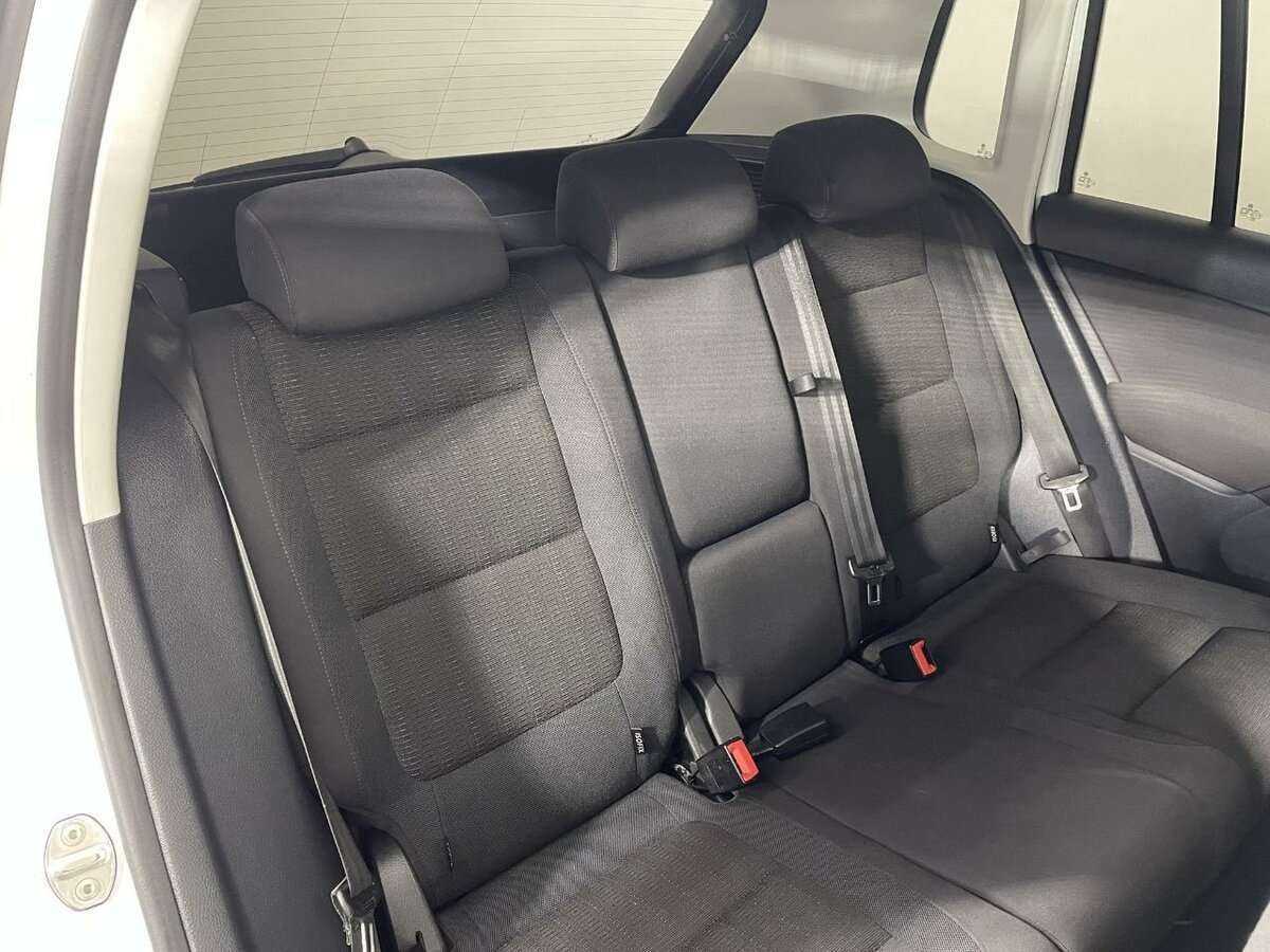 Volkswagen Tiguan б/у, 2014, Механическая. Фото: #12