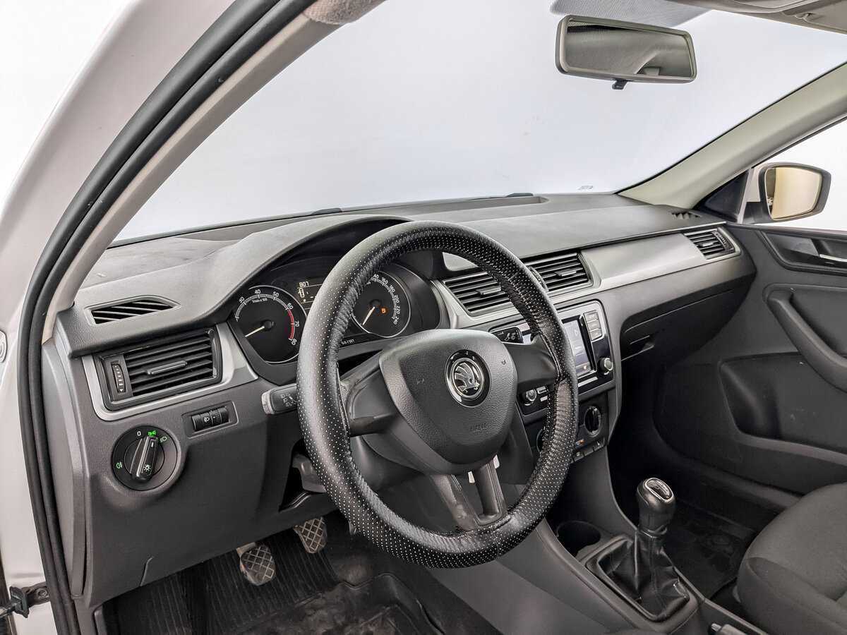 Skoda Rapid б/у, 2017, Механическая. Фото: #15
