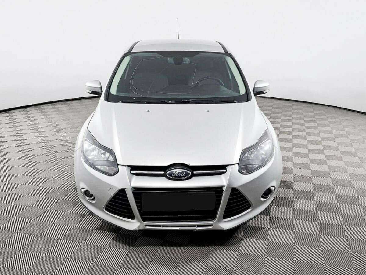 Ford Focus б/у, 2012, Механическая. Фото: #1