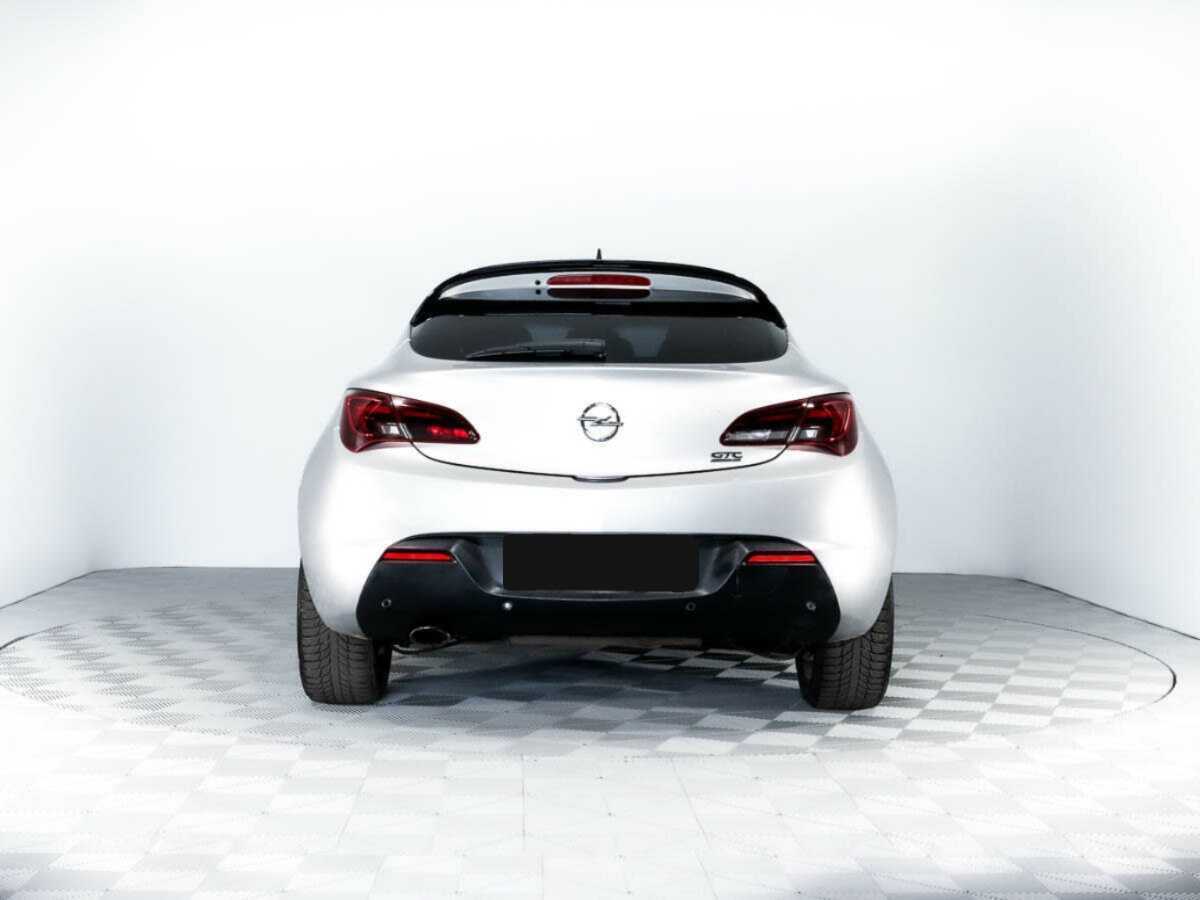 Opel Astra б/у, 2012, Механическая. Фото: #5