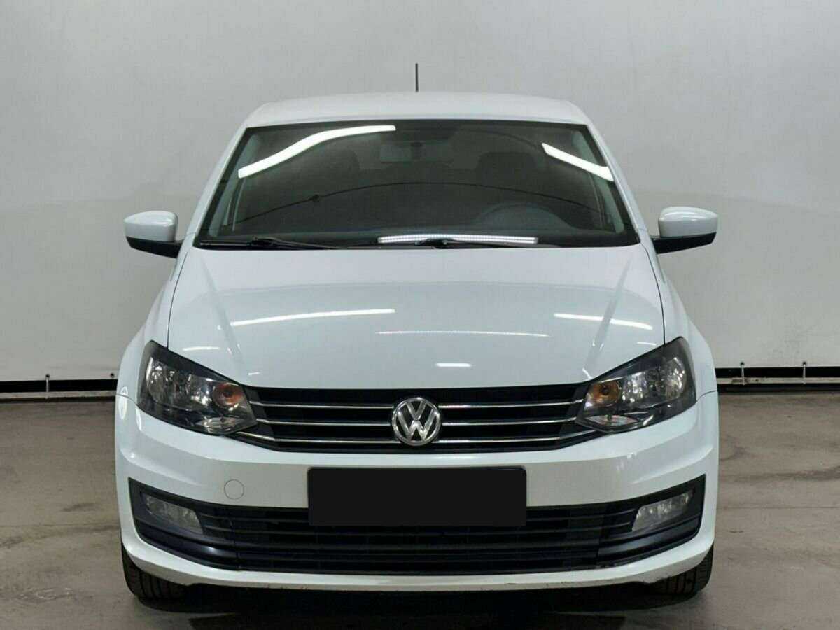 Volkswagen Polo б/у, 2019, Механическая. Фото: #1