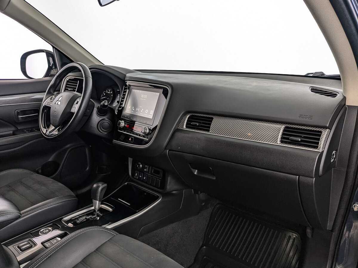 Mitsubishi Outlander б/у, 2021, Вариатор. Фото: #8