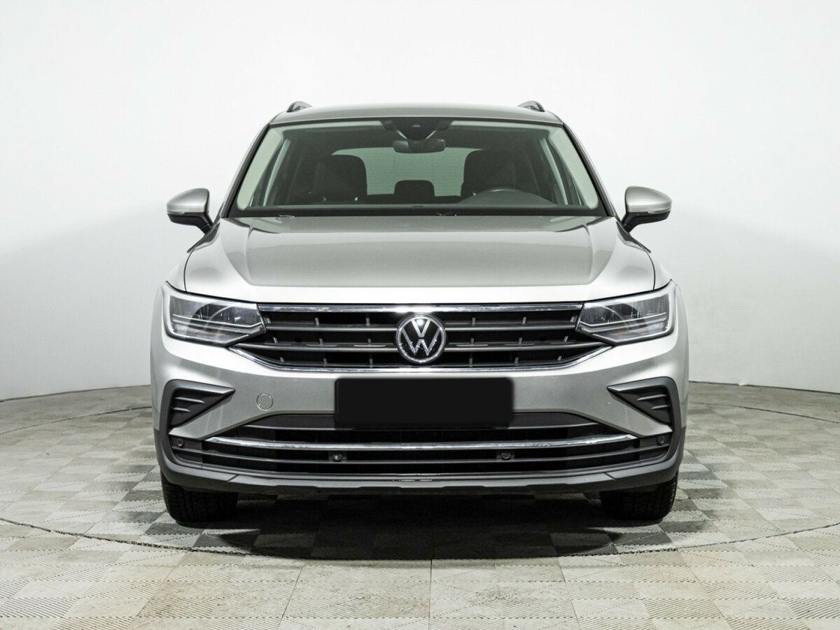 Volkswagen Tiguan б/у, 2021, Роботизированная. Фото: #1