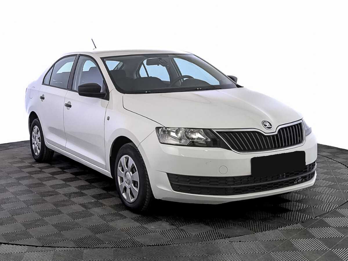 Skoda Rapid б/у, 2017, Механическая. Фото: #2