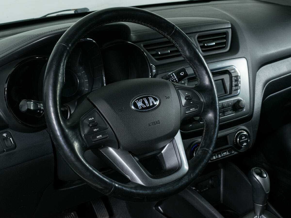 Kia Rio б/у, 2013, Автоматическая. Фото: #12