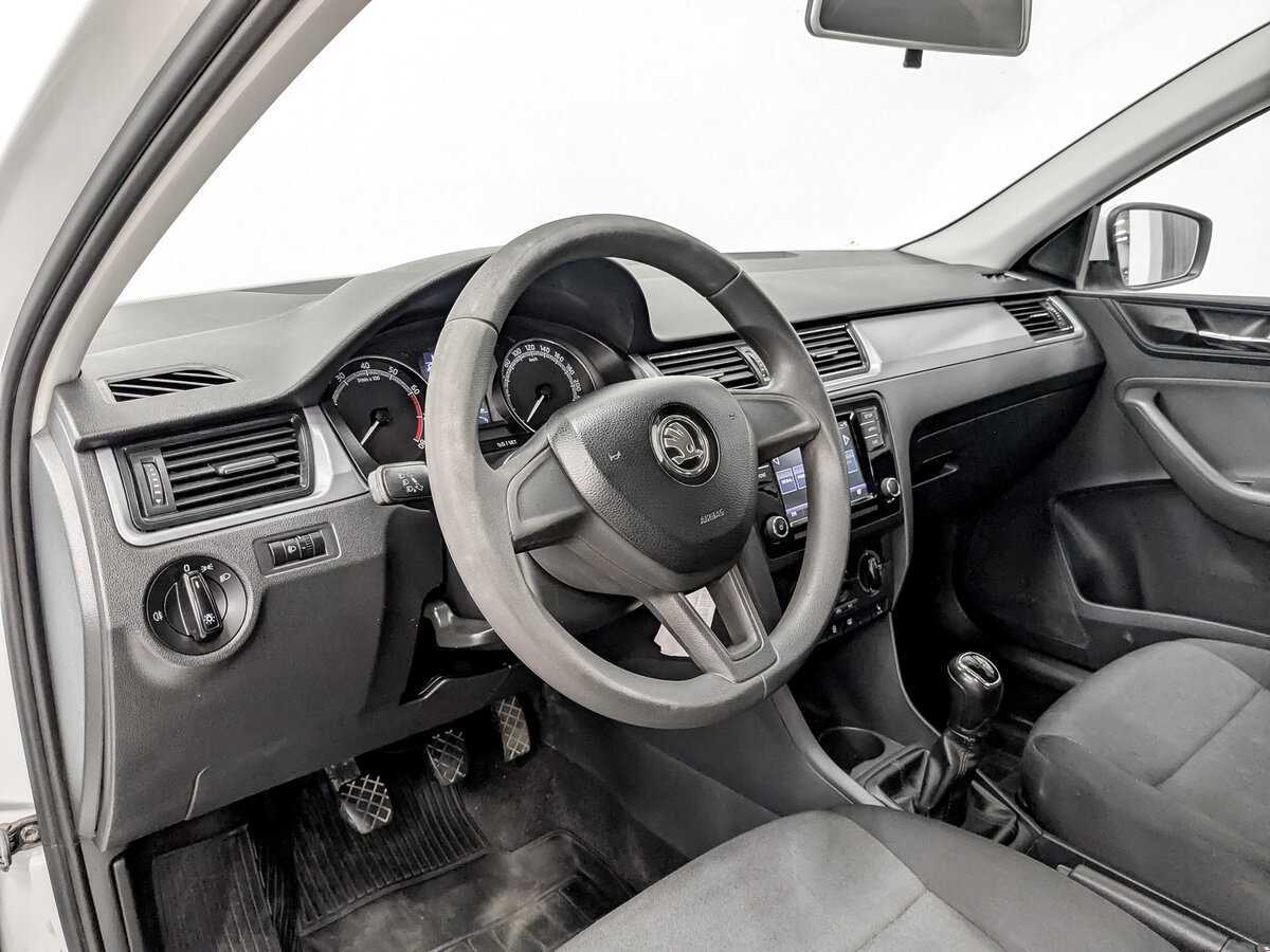 Skoda Rapid б/у, 2017, Механическая. Фото: #15