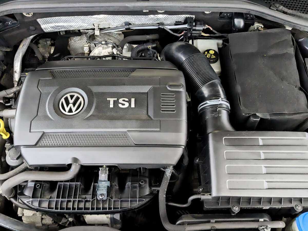 Volkswagen Passat б/у, 2017, Роботизированная. Фото: #8