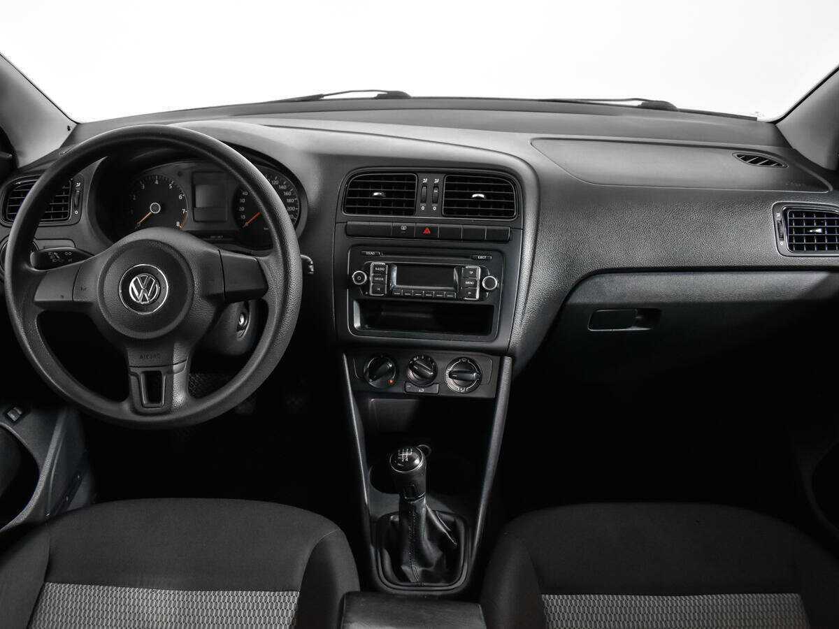 Volkswagen Polo б/у, 2013, Механическая. Фото: #11
