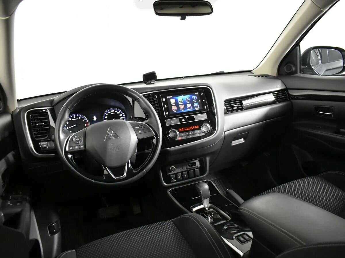 Mitsubishi Outlander б/у, 2019, Вариатор. Фото: #6