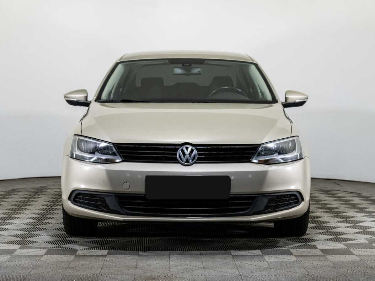 Volkswagen Jetta б/у, 2012, Автоматическая. Фото: #1