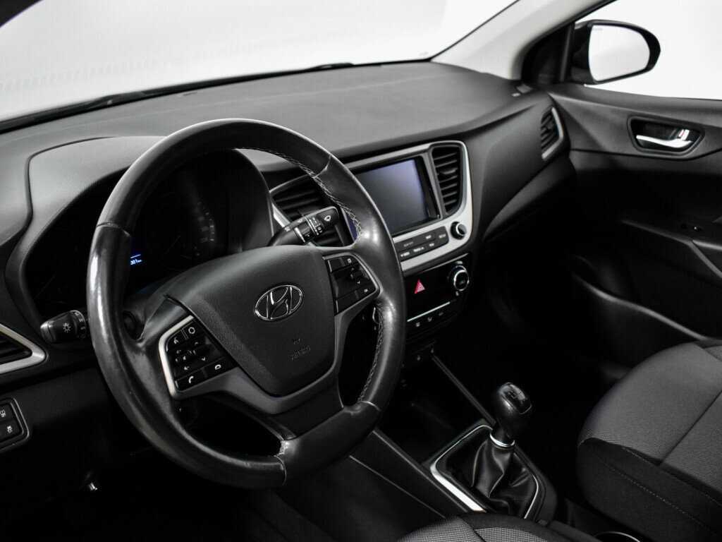 Hyundai Solaris б/у, 2017, Механическая. Фото: #8