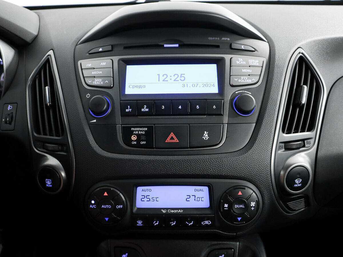 Hyundai ix35 б/у, 2014, Автоматическая. Фото: #12