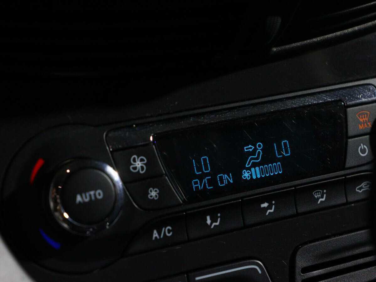 Ford Kuga б/у, 2013, Автоматическая. Фото: #15