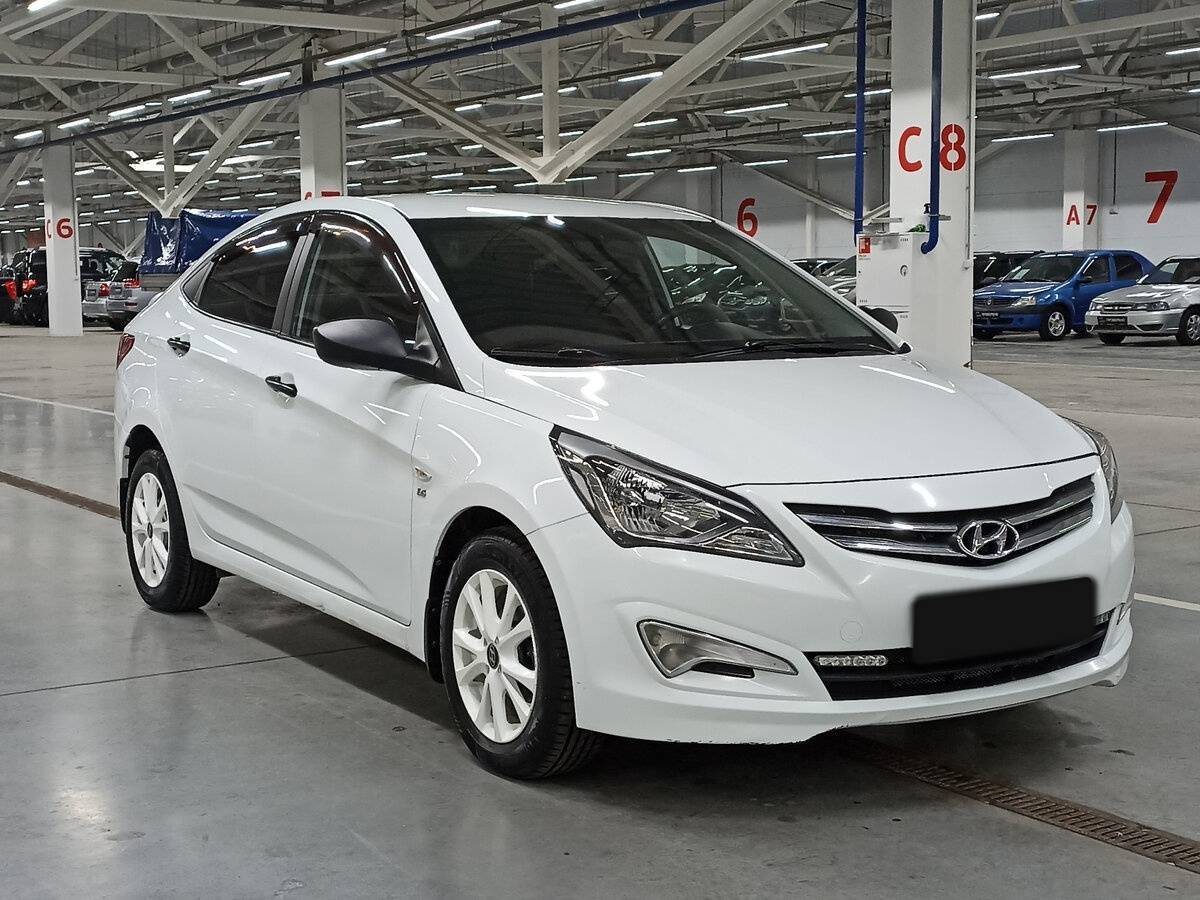 Hyundai Solaris б/у, 2015, Механическая. Фото: #2