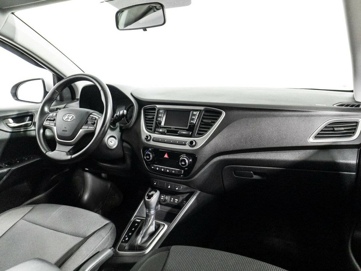 Hyundai Solaris б/у, 2017, Автоматическая. Фото: #8