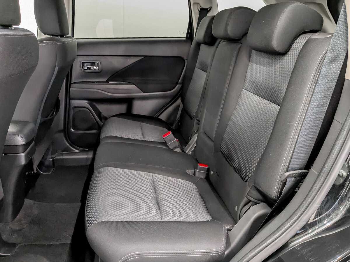 Mitsubishi Outlander б/у, 2018, Вариатор. Фото: #11