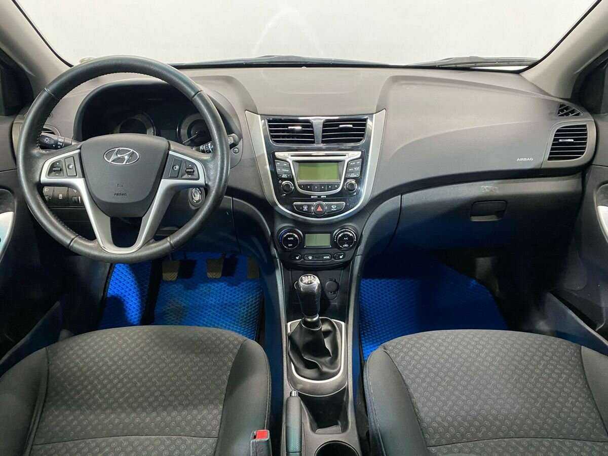 Hyundai Solaris б/у, 2012, Механическая. Фото: #8