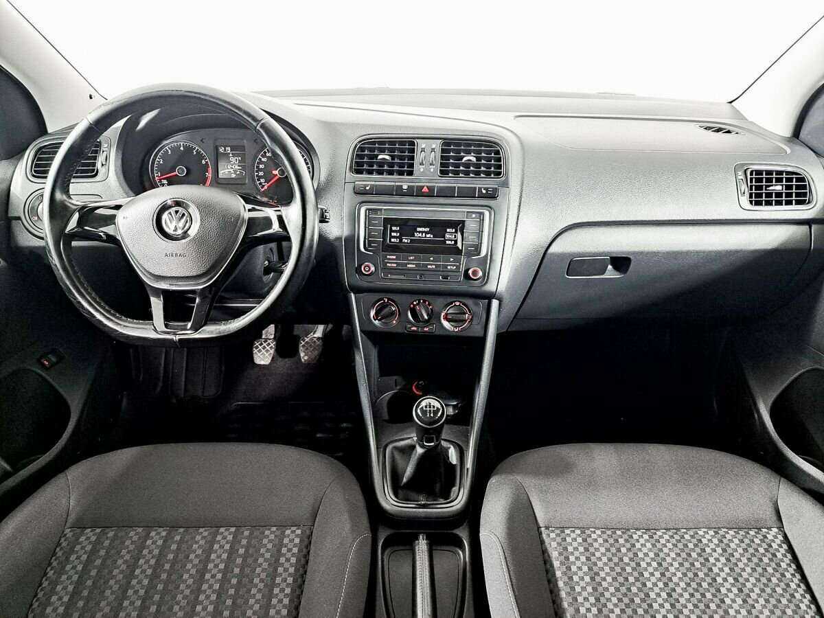 Volkswagen Polo б/у, 2015, Механическая. Фото: #12
